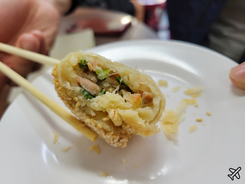 高雄美食 老正興館金牌蔥油餅 也賣小籠湯包、蒸餃 高雄平價美食推薦