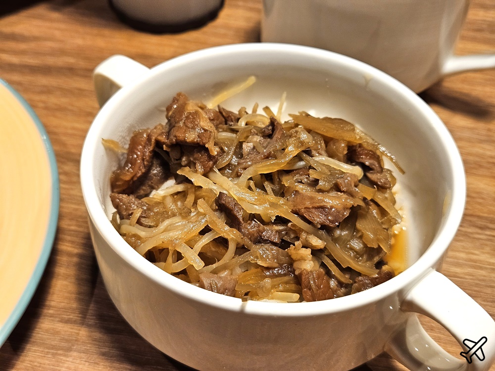桃園美食 橫濱牛排桃園統領廣場店 咖哩飯、牛丼、生菜沙拉 自助吧吃到飽