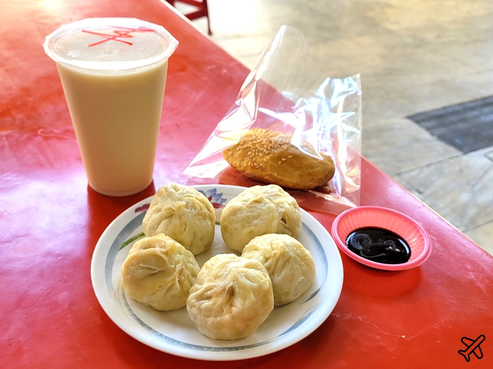 高雄美食 高雄豆漿早餐店 好大顆的小籠包 高雄早餐推薦