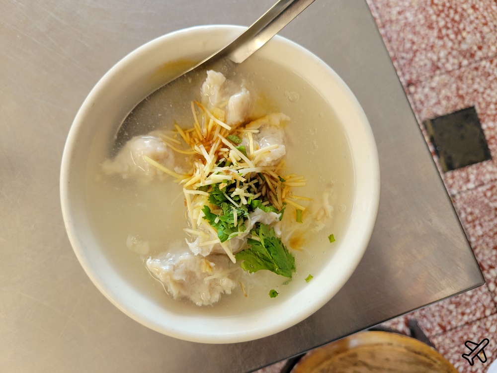 台南美食 阿鳳浮水虱目魚羹 好甜的羹湯 台南美食推薦 @AJ的旅行地圖