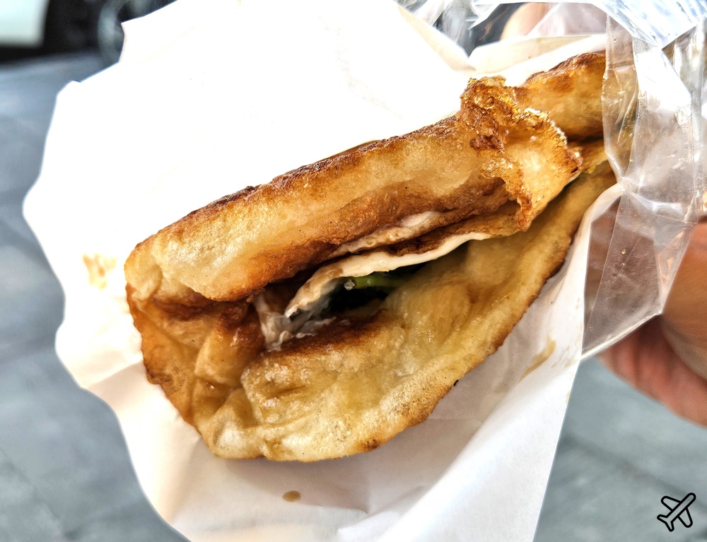台東美食 黃記蔥油餅海邊店 九層塔系蔥油餅 台東海濱公園騎腳踏車順路吃蔥油餅 @AJ的旅行地圖