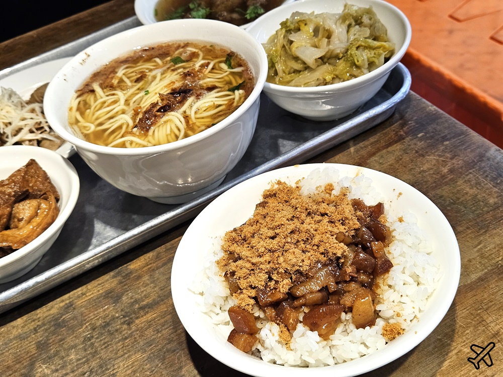 台北美食 北北車滷肉飯 台味排骨酥湯、滷肉便當 台北車站餐廳推薦 @AJ的旅行地圖
