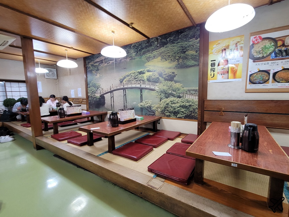大阪美食 味万 本店 Ajiman 傳統日式家庭餐館 烏龍麵、豬排咖哩飯 大阪自由行推薦