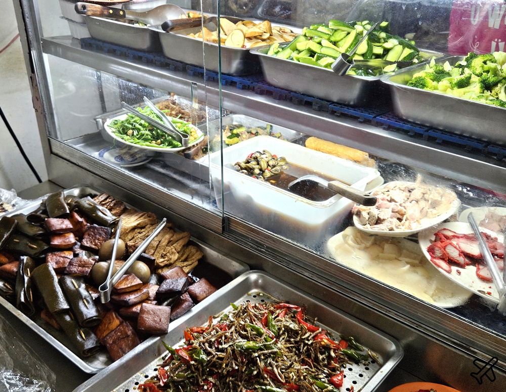 萬里美食 順錸小吃 平價小吃店 羊肉炒飯好吃