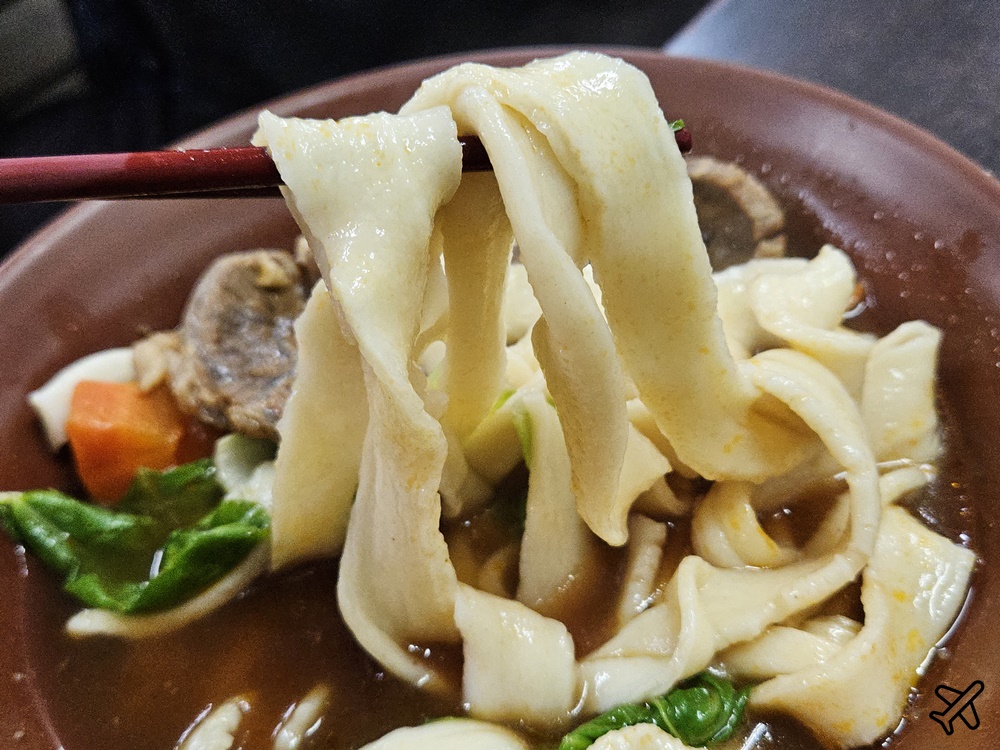 花蓮美食 河南砂鍋手工扯麵 便宜大碗的牛肉麵、明新冰菓店 剉冰好吃