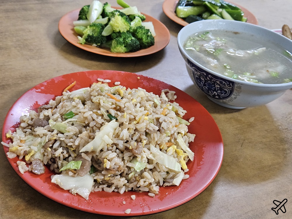 萬里美食 順錸小吃 平價小吃店 羊肉炒飯好吃