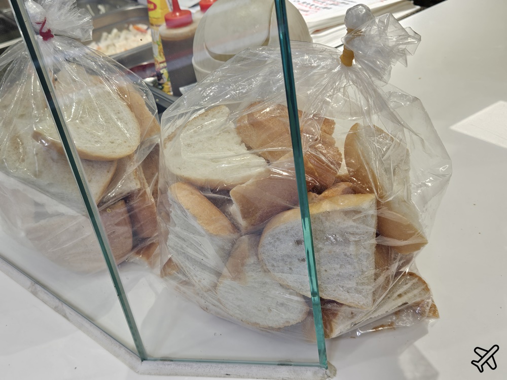 桃園美食 亞仙越南麵包桃園店 好吃的法式越南麵包 口感超酥脆