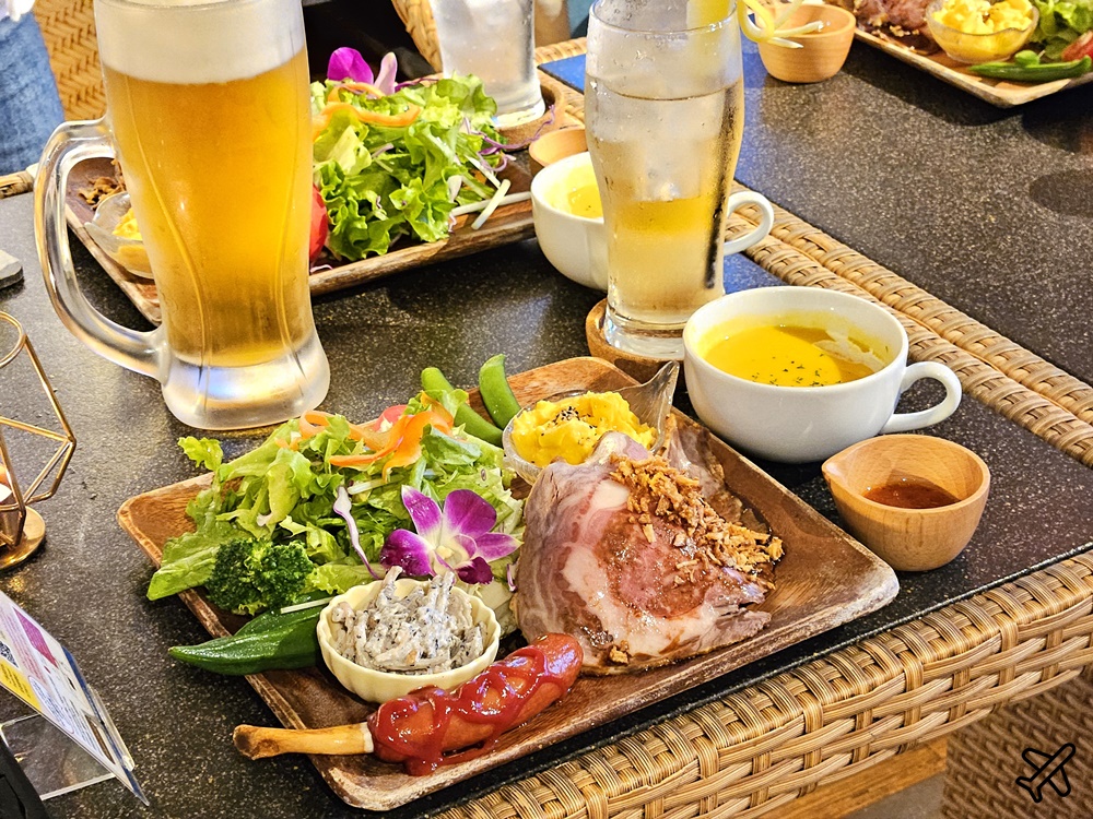 沖繩美食 WaGyu Cafe 1號店 和牛套餐 每周六免費煙火 沖繩美國村海景餐廳 沖繩自由行推薦