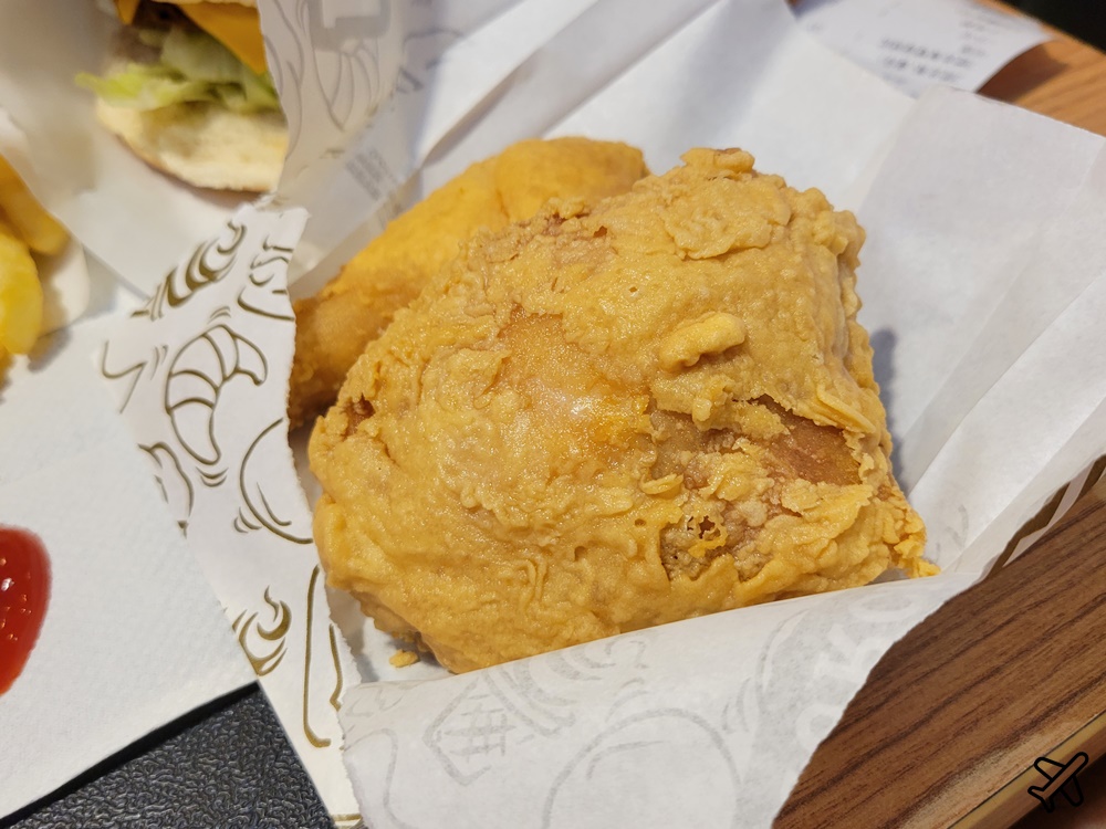 高雄美食 德州小騎士炸雞高雄六合店 會爆汁的炸雞