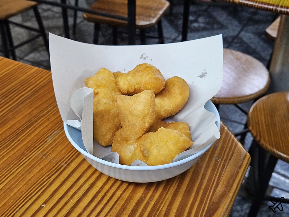 曼谷美食 王子戲院豬肉粥 連年獲得米其林推薦 曼谷自由行