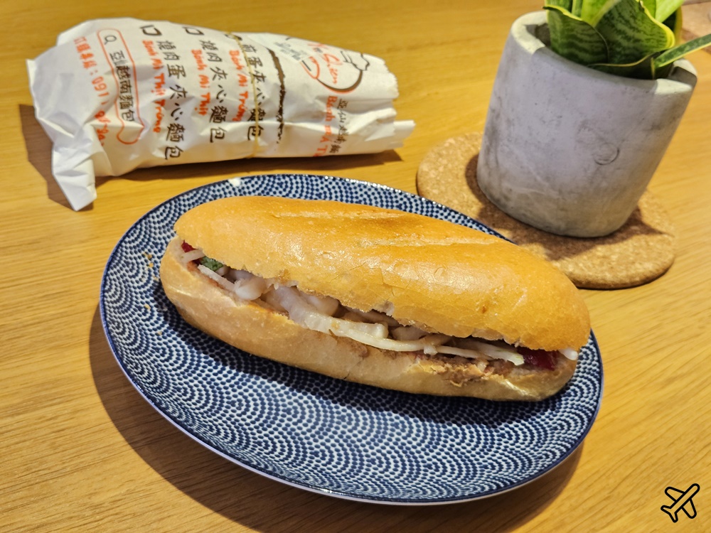 桃園美食 亞仙越南麵包桃園店 好吃的法式越南麵包 口感超酥脆