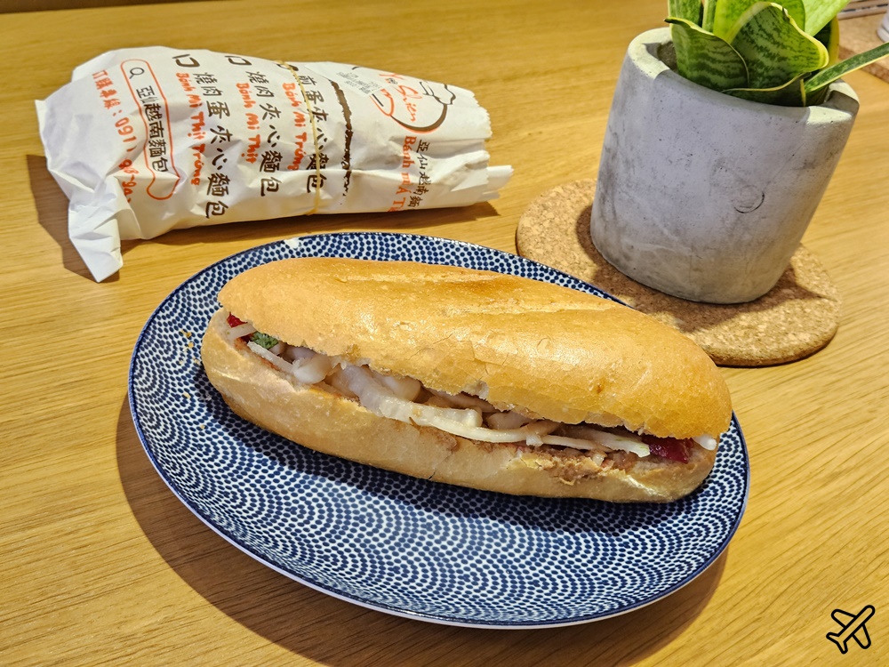 即時熱門文章：桃園美食 亞仙越南麵包桃園店 好吃的法式越南麵包 口感超酥脆