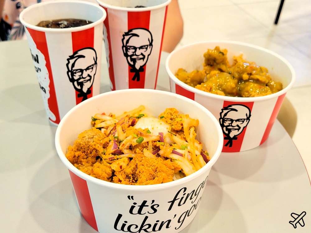 曼谷美食 泰國肯德基 香辣好吃的雞肉蓋飯 飲料喝到飽 曼谷自由行推薦 @AJ的旅行地圖
