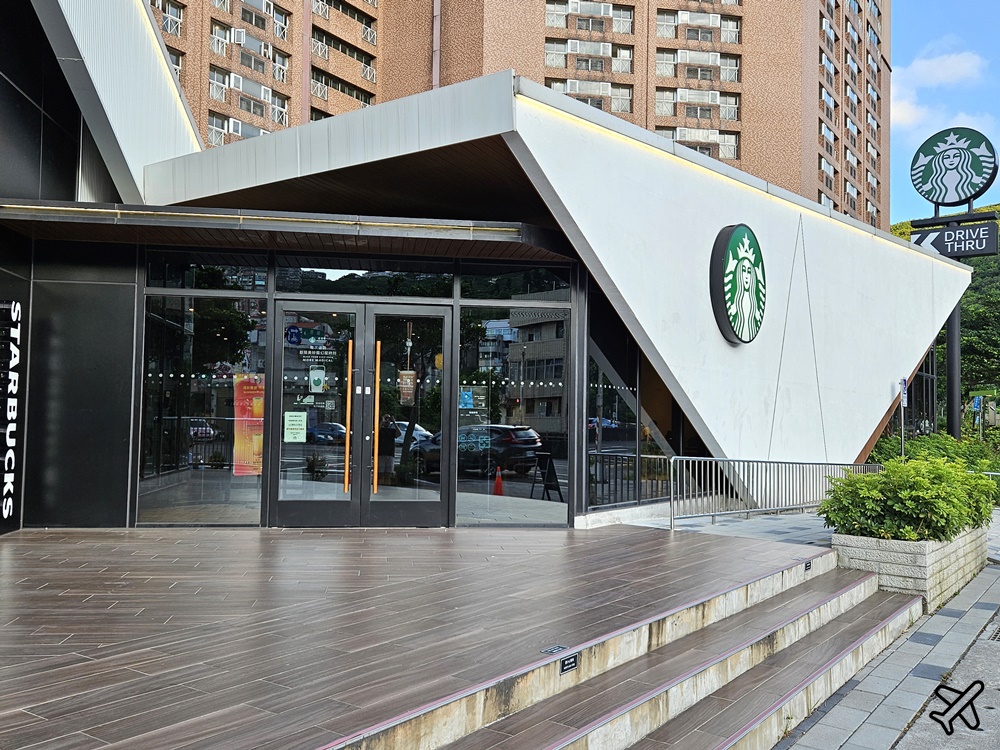 萬里景點 星巴克萬里門市 星巴克特色門市 萬里咖啡廳
