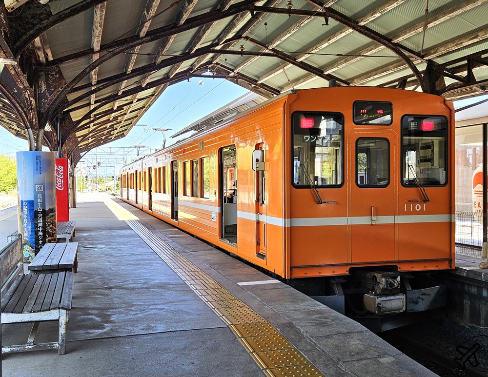日本島根景點 一畑電車 連接JR出雲市與出雲大社 還可以去松江城喔 島根旅遊推薦