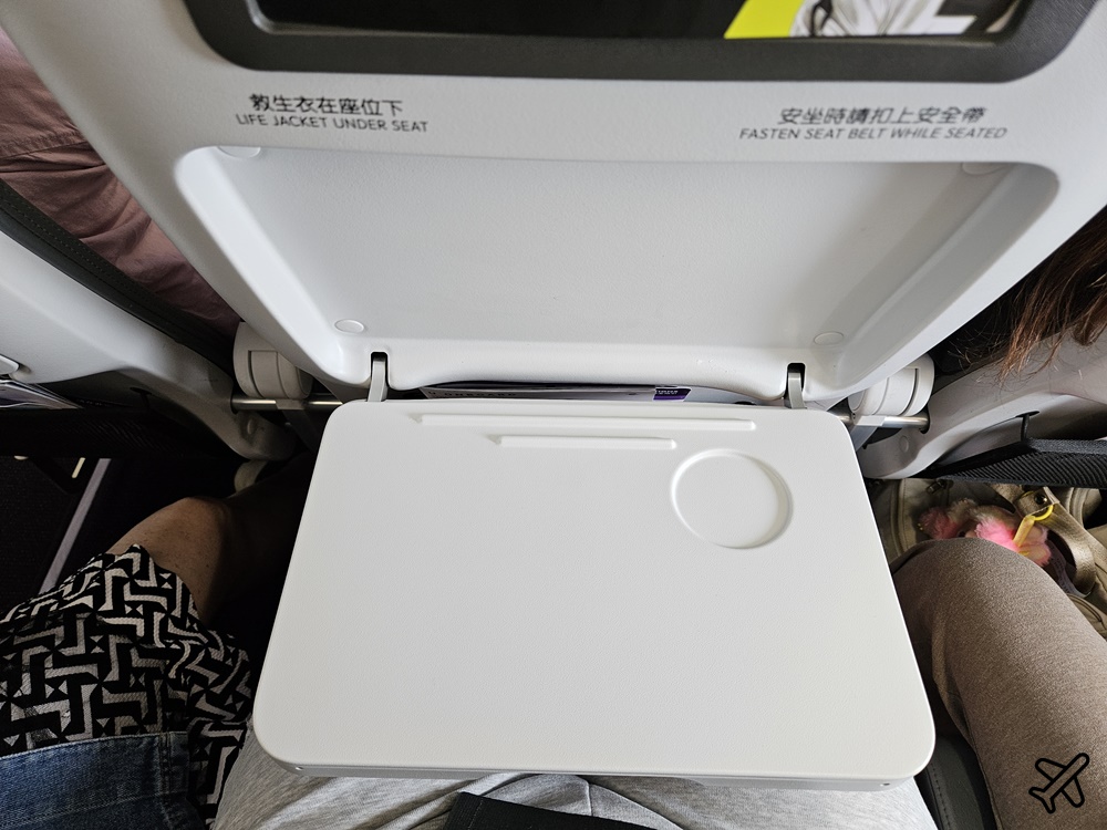 香港快運評價 高雄-香港 開箱UO131經濟艙 便宜香港機票