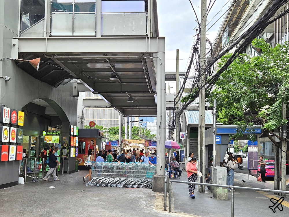 2026曼谷住宿 Cross Vibe曼谷素坤逸 開放式公寓、早餐 近BTS站 曼谷自由行推薦