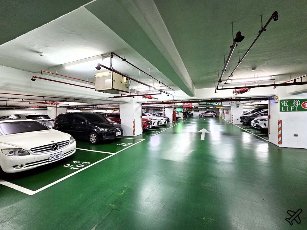 2026台中住宿 長榮桂冠酒店台中 高級客房、停車場、早餐 台中泳池飯店
