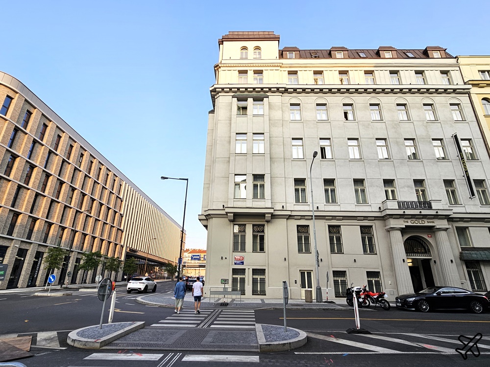 2026布拉格住宿 黃金銀行飯店 舊銀行建築改建的精品飯店 早餐、雙人房 近布拉格火車總站 捷克旅遊
