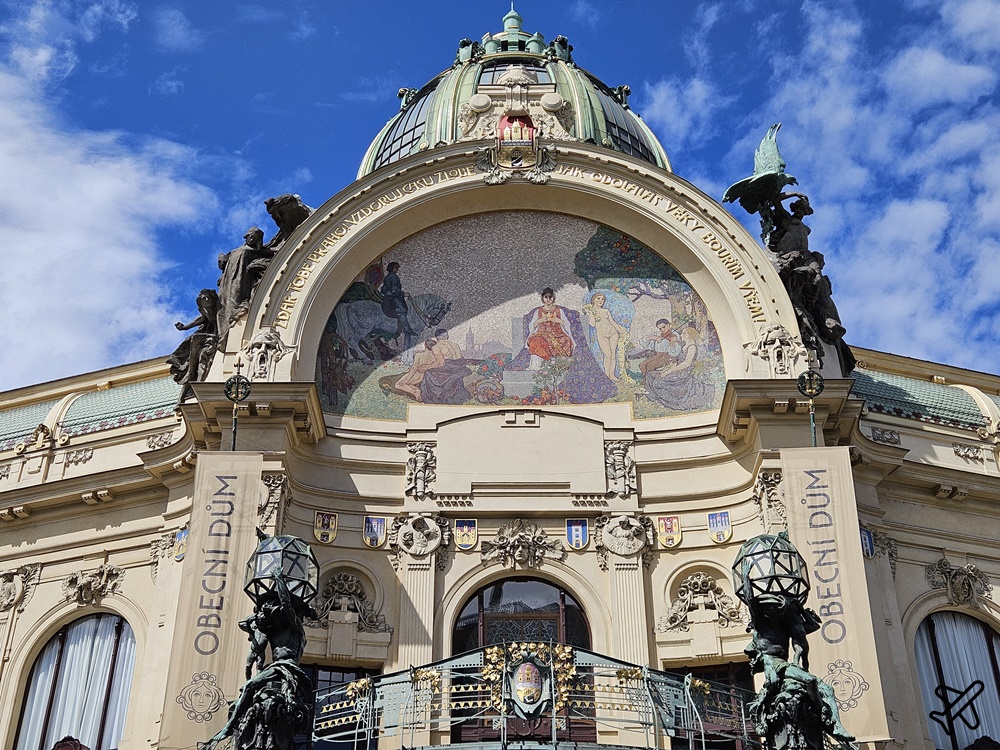2026布拉格美食 市民會館咖啡廳 Kavárna Obecní dům 布拉格咖啡廳推薦 捷克旅遊