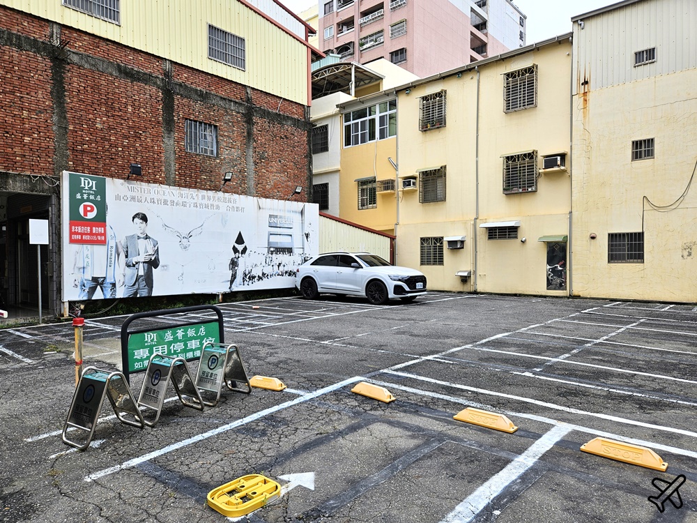 停業整修中 2026高雄住宿 盛薈飯店 便宜高雄住宿 雙人房、早餐 近高雄車站