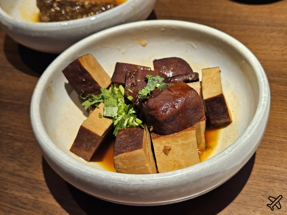 台中美食 空也素麵食 清蒸臭豆腐、麻辣乾麵好吃 台中素食餐廳推薦