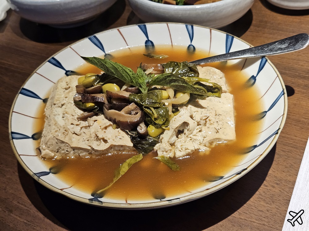 台中美食 空也素麵食 清蒸臭豆腐、麻辣乾麵好吃 台中素食餐廳推薦