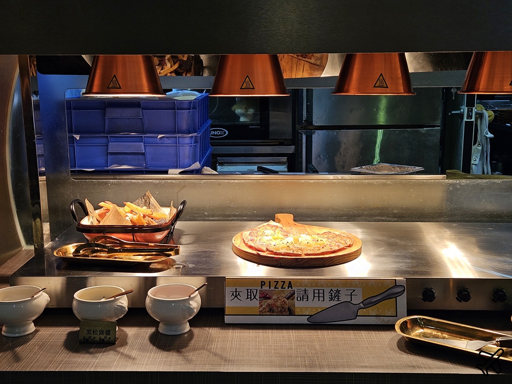 2026台中美食 哈塔牛排 JMall店 自助沙拉吧吃到飽 台中餐廳推薦