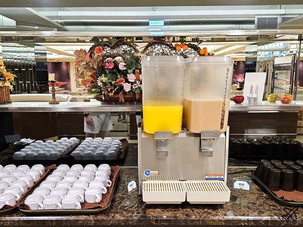 停業整修中 2026高雄住宿 盛薈飯店 便宜高雄住宿 雙人房、早餐 近高雄車站