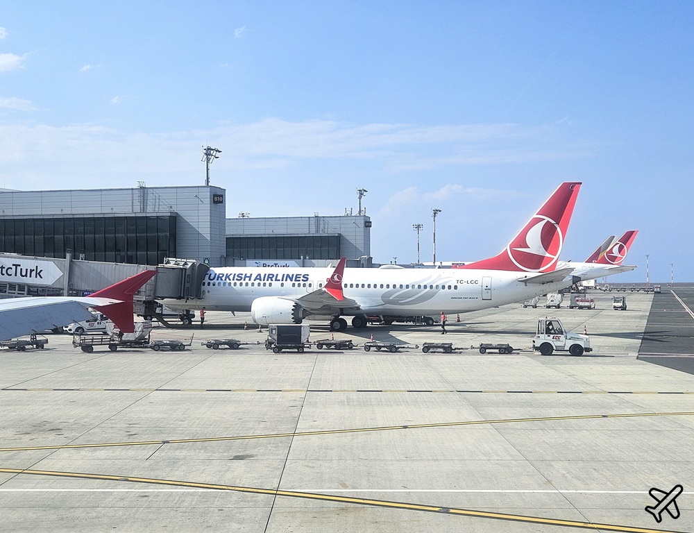 土耳其航空 伊斯坦堡IST-布拉格PRG 經濟艙飛機餐、素食餐 開箱TK1769