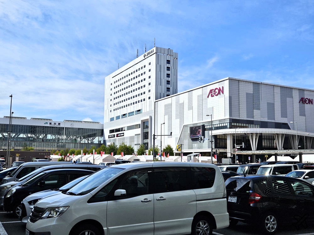 2026北海道旅遊 旭川住宿 阿瑪內克飯店 HOTEL AMANEK 早餐有海鮮丼鮭魚卵吃到飽 旭川車站前