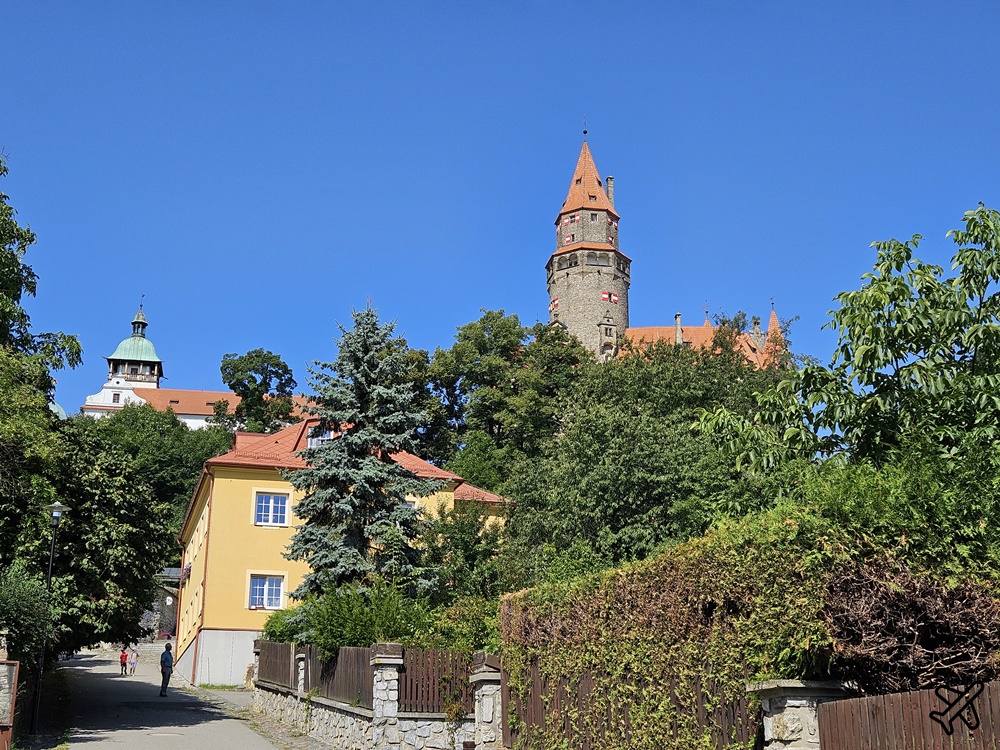 捷克旅遊 布佐夫城堡 Bouzov Castle 中世紀風格城堡 捷克景點推薦