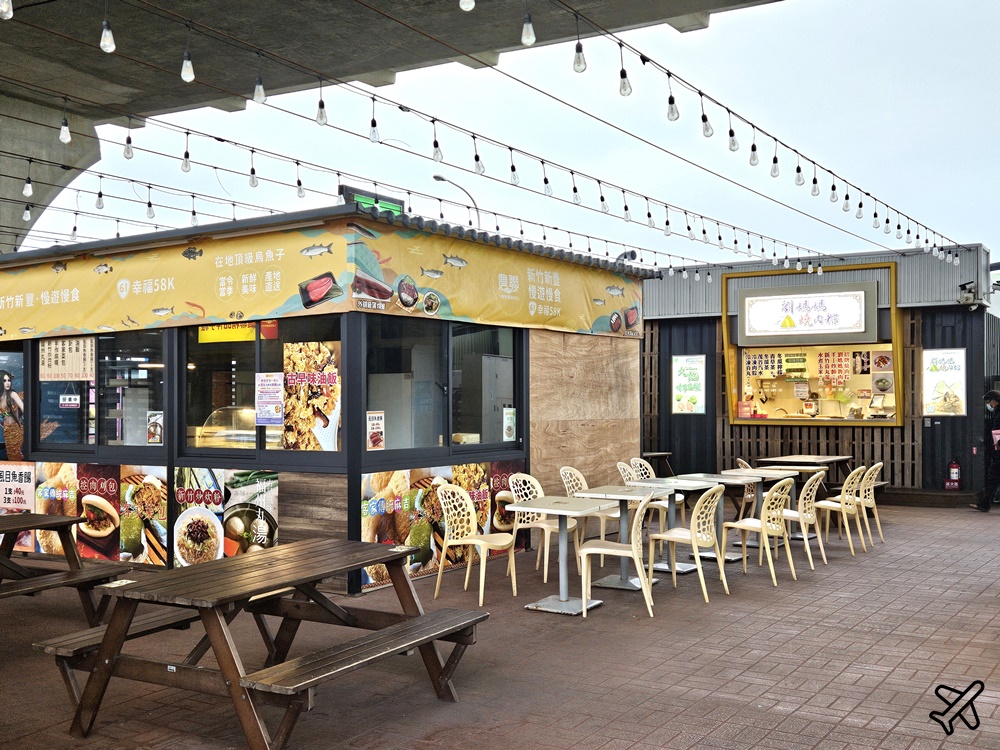 西濱快速道路休息站 新豐休息站 餐廳、全家便利商店 台61號快速道路