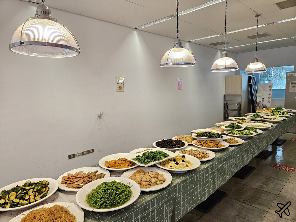 台中美食 台中市政府員工餐廳 素食自助餐 便宜好吃
