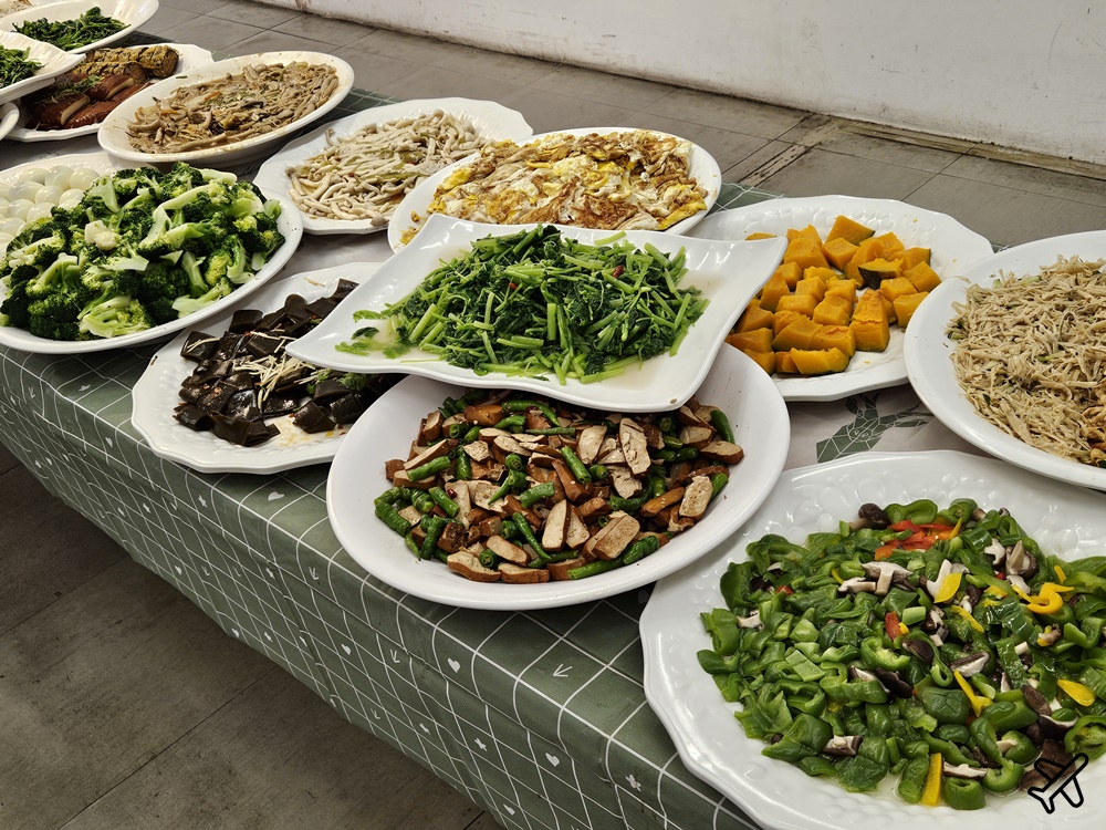 台中美食 台中市政府員工餐廳 素食自助餐 便宜好吃 台中美食 台中市政府員工餐廳 素食自助餐 便宜好吃