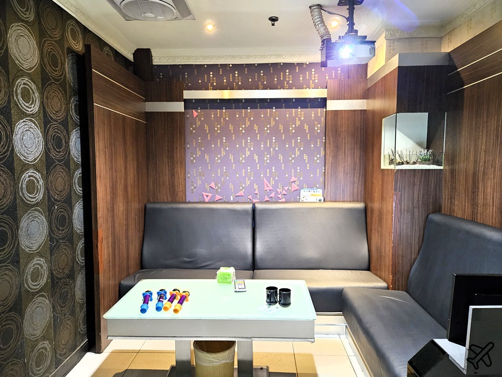 台中美食 台中美樂地KTV 便宜KTV、自助吧吃到飽 台中親子景點