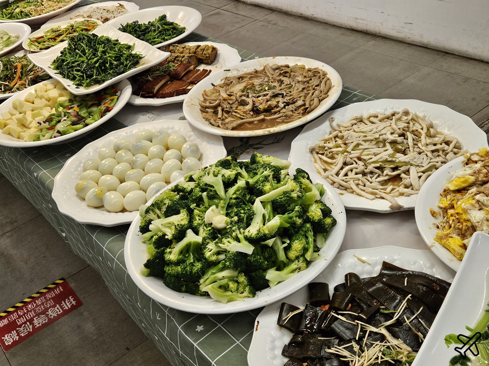 台中美食 台中市政府員工餐廳 素食自助餐 便宜好吃