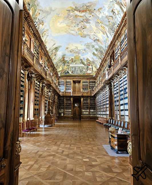 布拉格景點 斯特拉霍夫修道院圖書館 布拉格最美圖書館之一 捷克旅遊