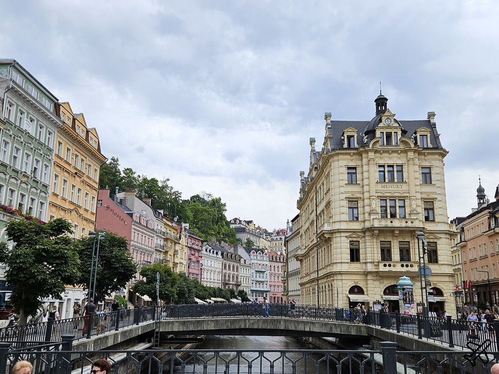捷克旅遊 卡羅維瓦利 Karlovy Vary 捷克溫泉鎮 世界文化遺產