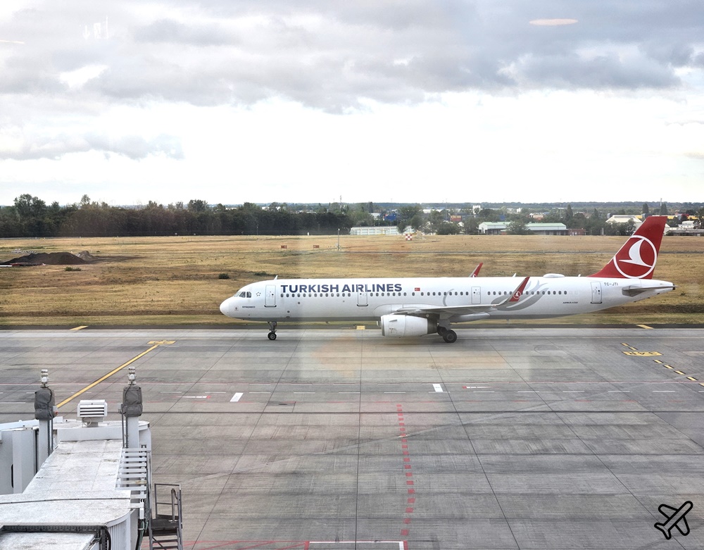 土耳其航空 布達佩斯BUD-伊斯坦堡IST A321經濟艙飛機餐、素食餐 開箱TK1036 土耳其航空評價 @AJ的旅行地圖