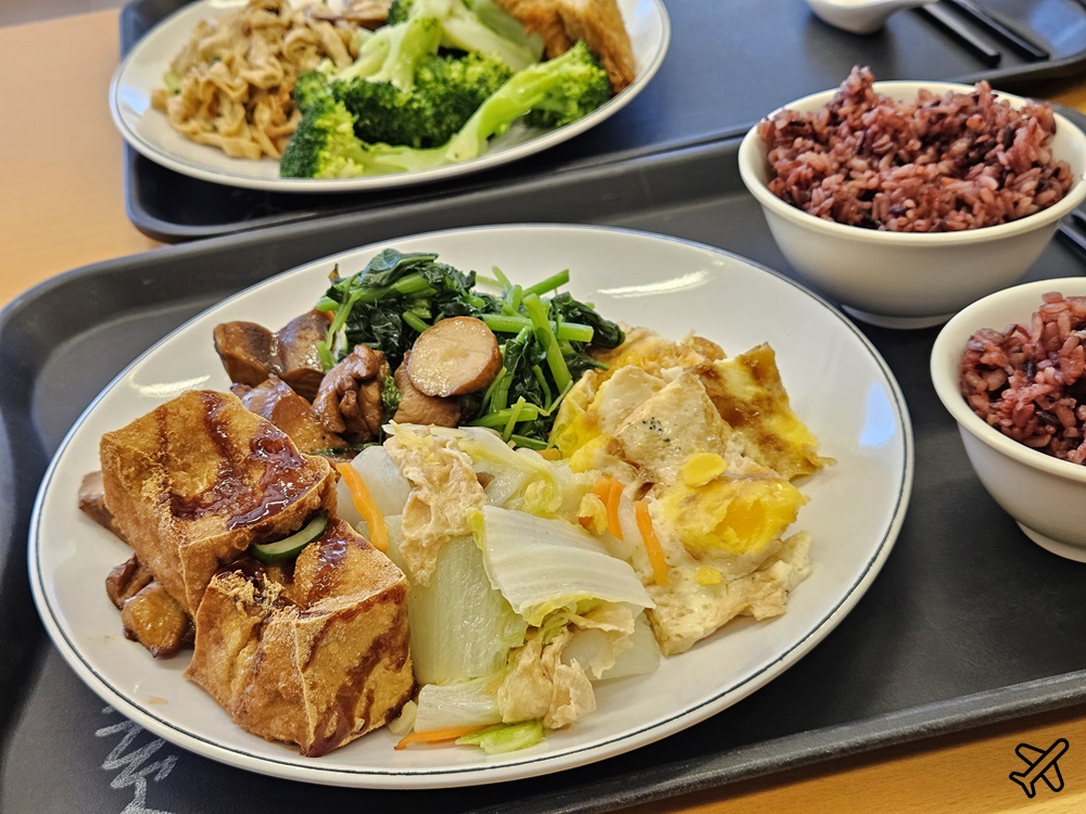 台中美食 台中市政府員工餐廳 素食自助餐 便宜好吃