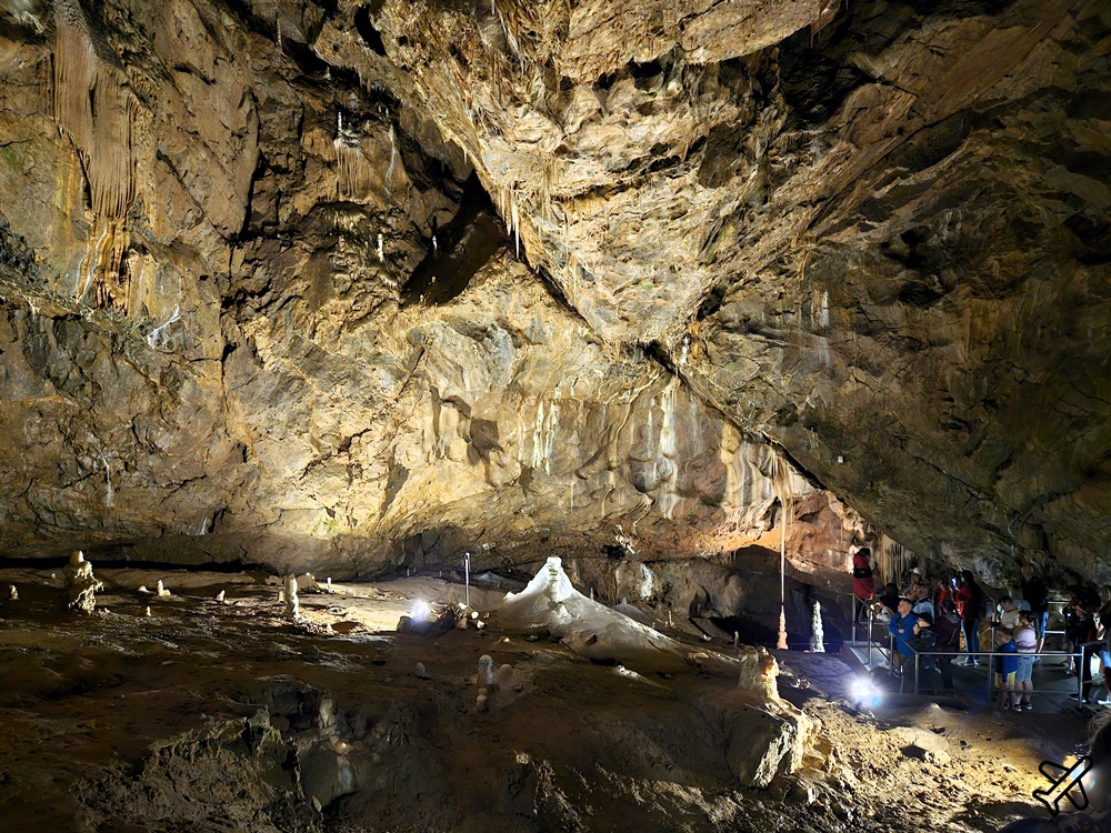 捷克旅遊 鐘乳石洞地下探險 Punkva caves 布爾諾近郊景點