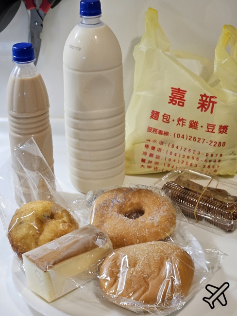 台中美食 嘉新麵包 便宜台式麵包、鹹酥雞炸物 沙鹿美食推薦