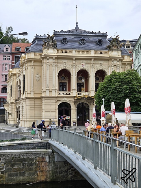 捷克旅遊 卡羅維瓦利 Karlovy Vary 捷克溫泉鎮 世界文化遺產