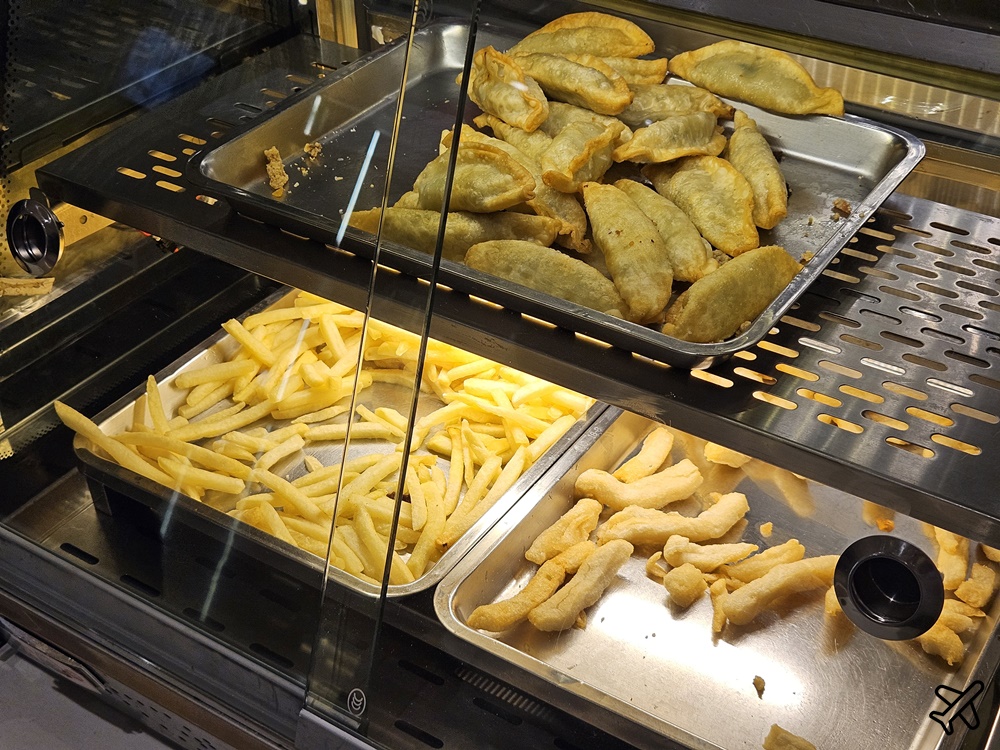 台中美食 台中美樂地KTV 便宜KTV、自助吧吃到飽 台中親子景點