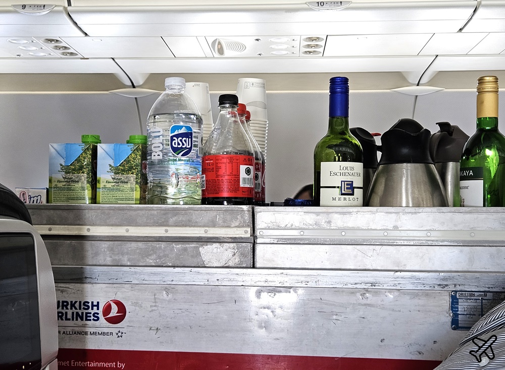 土耳其航空 布達佩斯BUD-伊斯坦堡IST A321經濟艙飛機餐、素食餐 開箱TK1036 土耳其航空評價