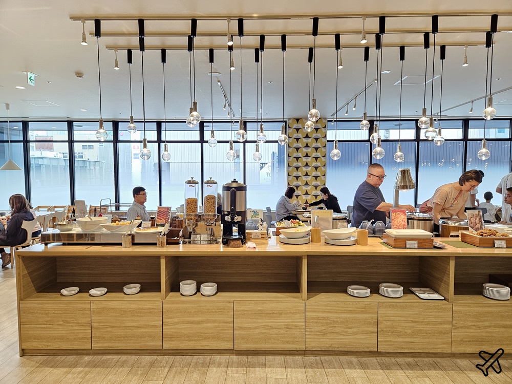 2026北海道旅遊 旭川住宿 阿瑪內克飯店 HOTEL AMANEK 早餐有海鮮丼鮭魚卵吃到飽 旭川車站前