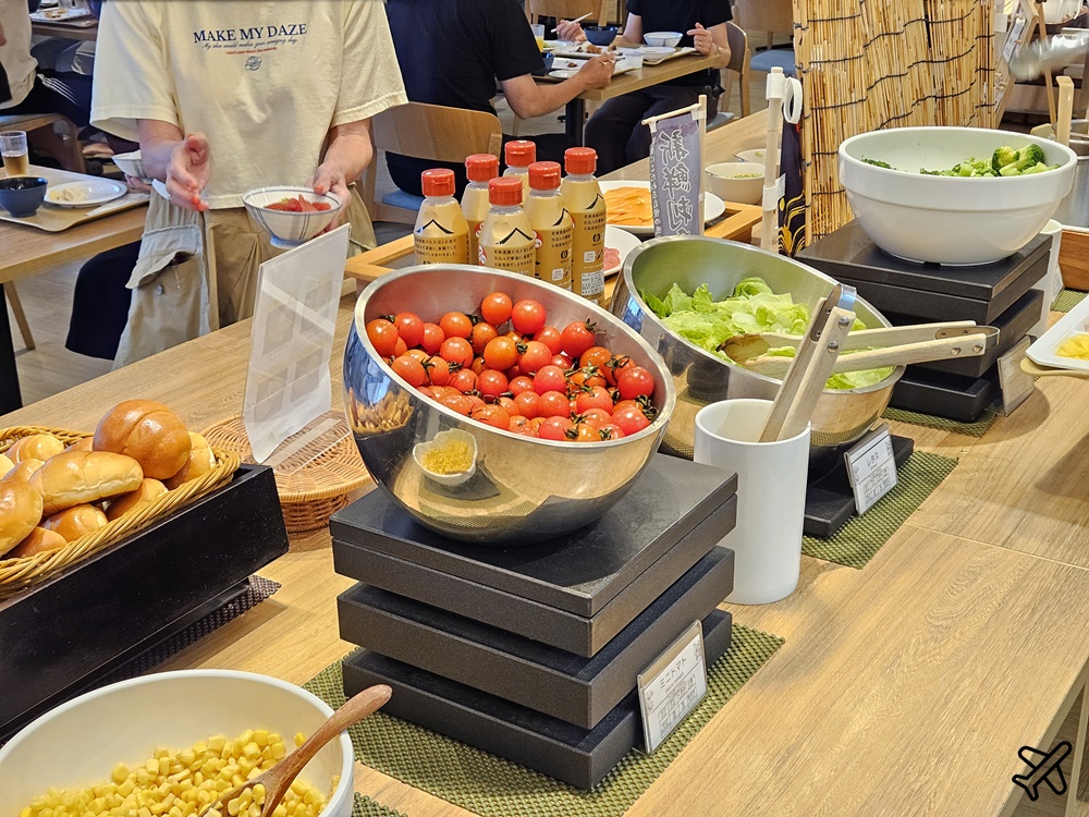 2026北海道旅遊 旭川住宿 阿瑪內克飯店 HOTEL AMANEK 早餐有海鮮丼鮭魚卵吃到飽 旭川車站前
