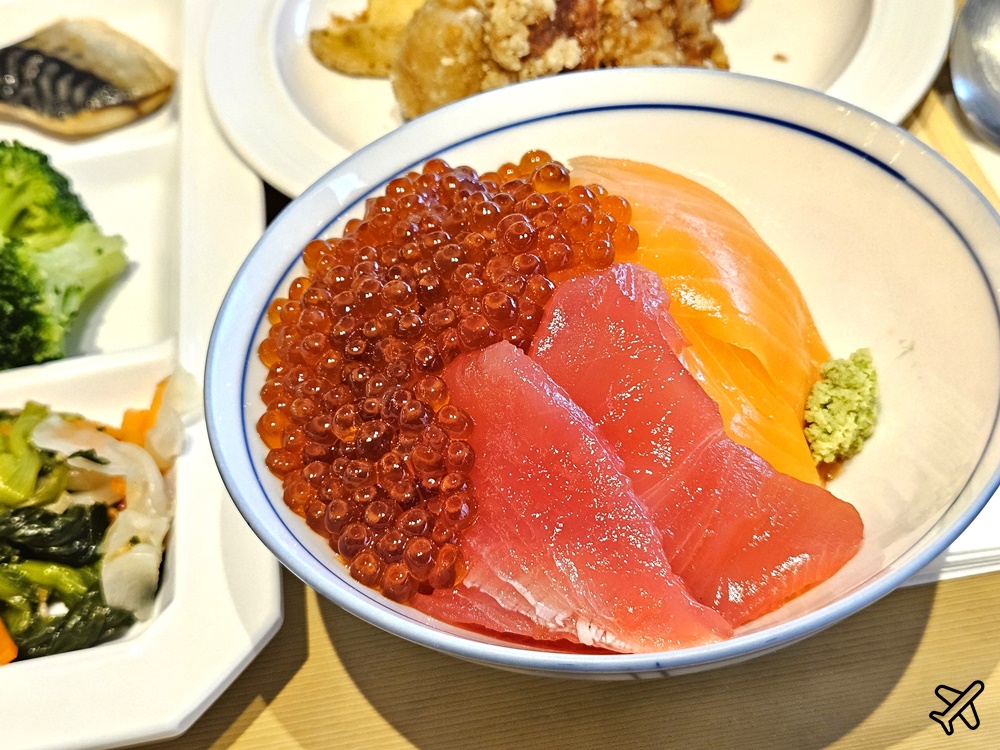 2026北海道旅遊 旭川住宿 阿瑪內克飯店 HOTEL AMANEK 早餐有海鮮丼鮭魚卵吃到飽 旭川車站前