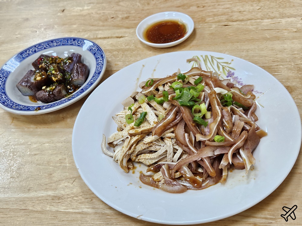 台中美食 盛東餃子館 樸實乾麵、酸辣湯好喝 東勢美食推薦